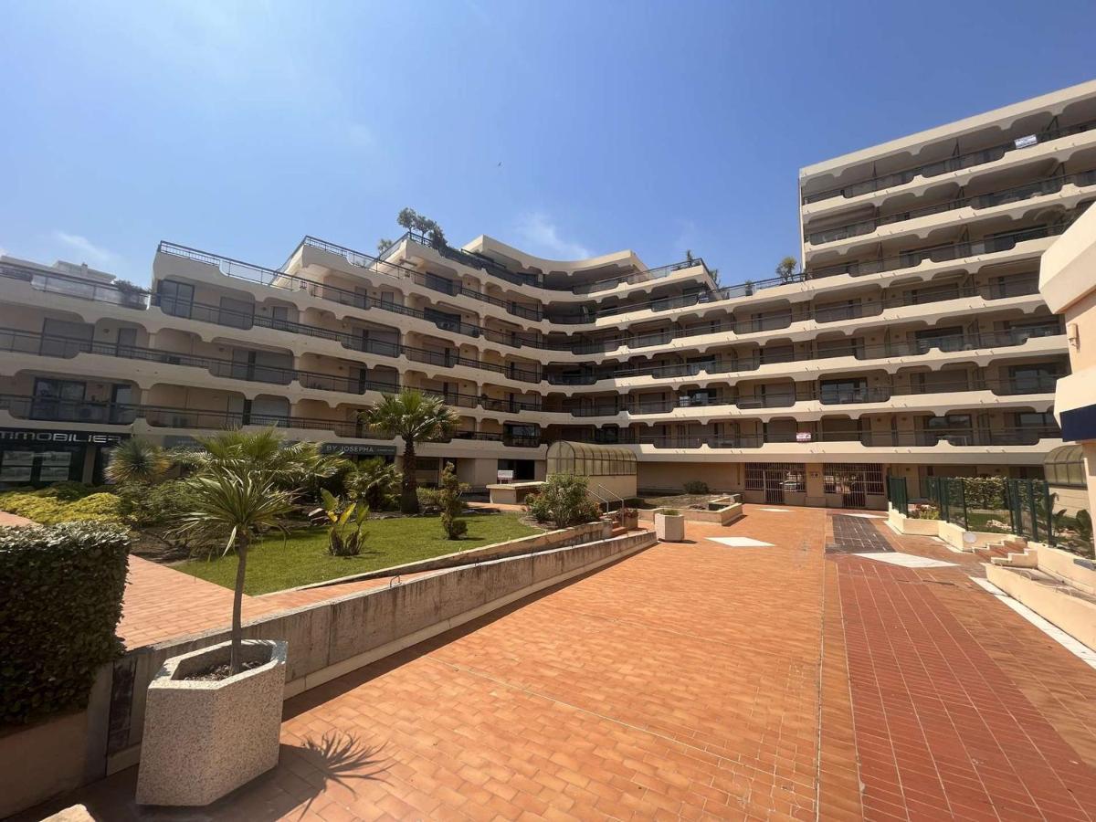 Appartement 2P, 4 Couchages, Terrasse Et Salon De Jardin A 200M De La Plage, Frejus - Fr-1-226A-22 Exteriör bild