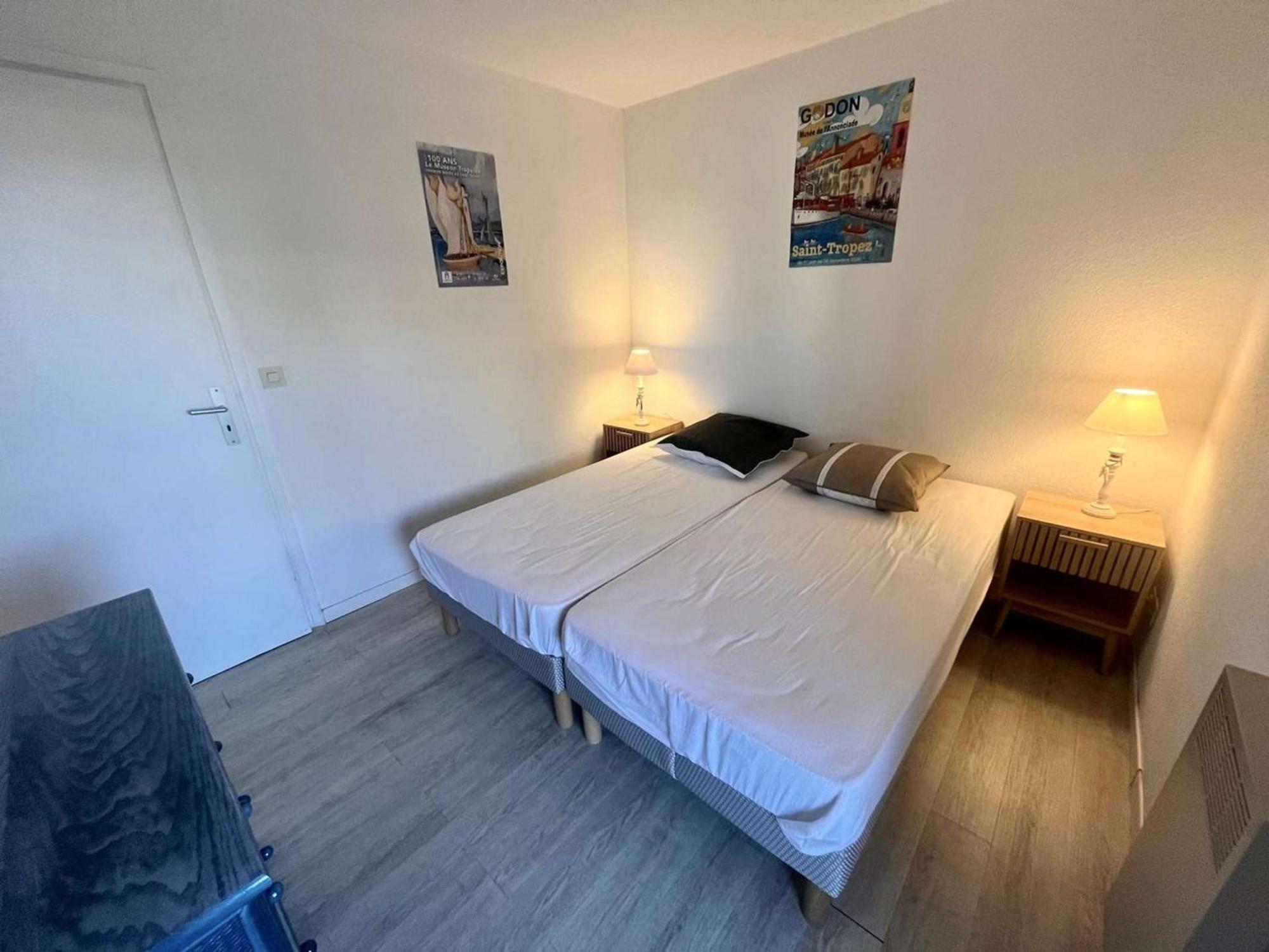 Appartement 2P, 4 Couchages, Terrasse Et Salon De Jardin A 200M De La Plage, Frejus - Fr-1-226A-22 Exteriör bild