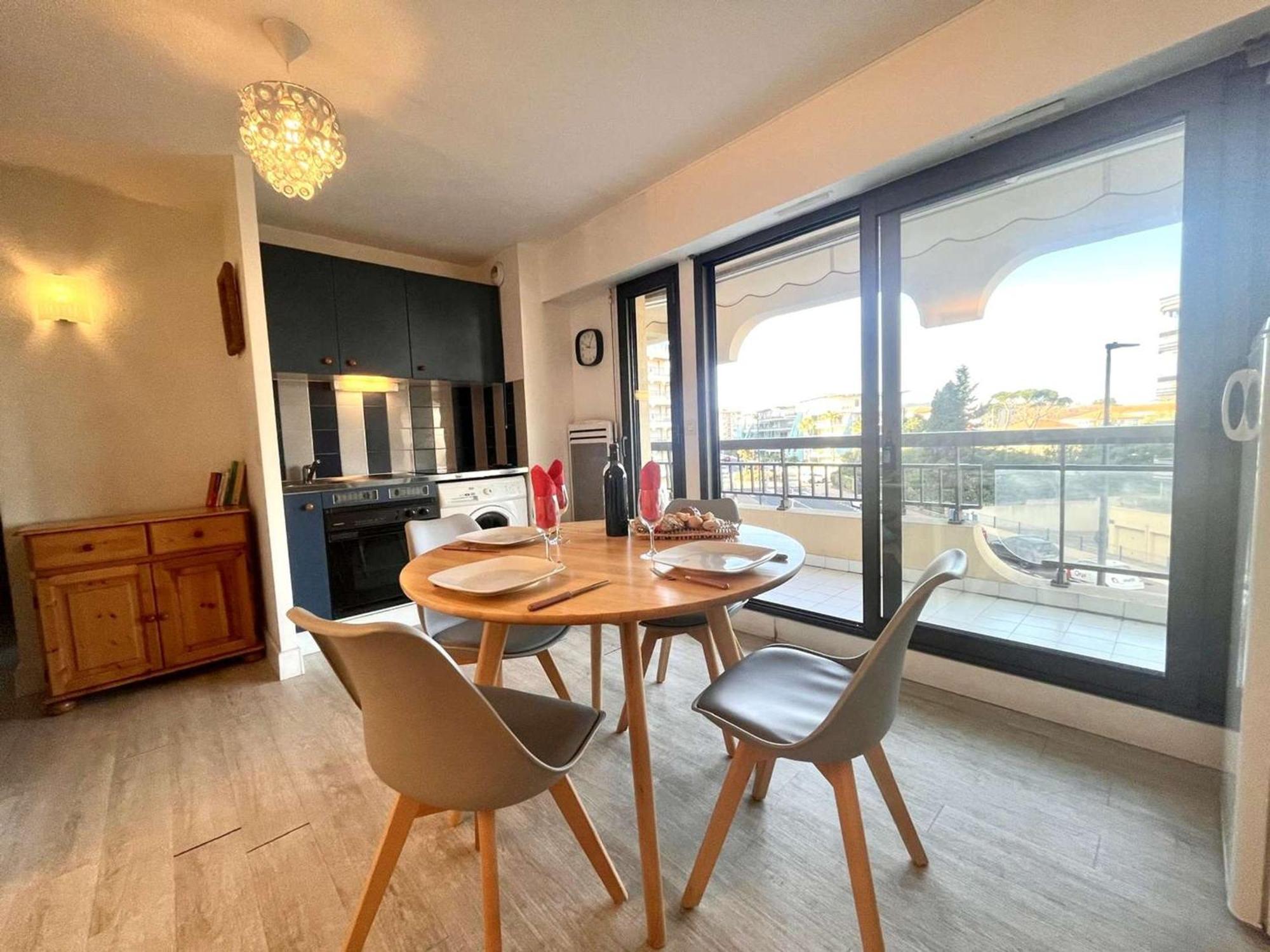 Appartement 2P, 4 Couchages, Terrasse Et Salon De Jardin A 200M De La Plage, Frejus - Fr-1-226A-22 Exteriör bild